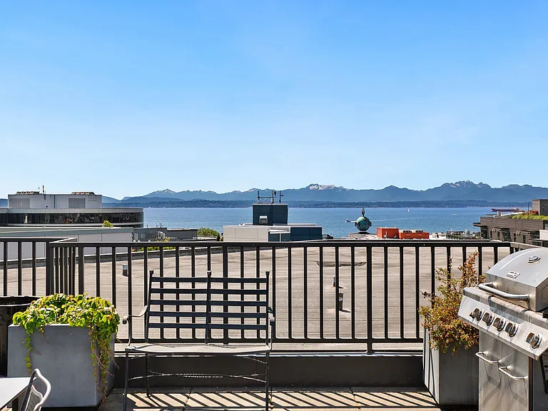 159 Denny Way #112-1 — Photo 24