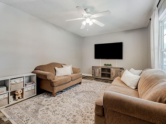 4th image of 1527 Redfish Dr SE