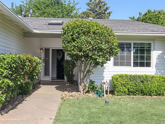 3rd image of 2429 Berrywood Dr