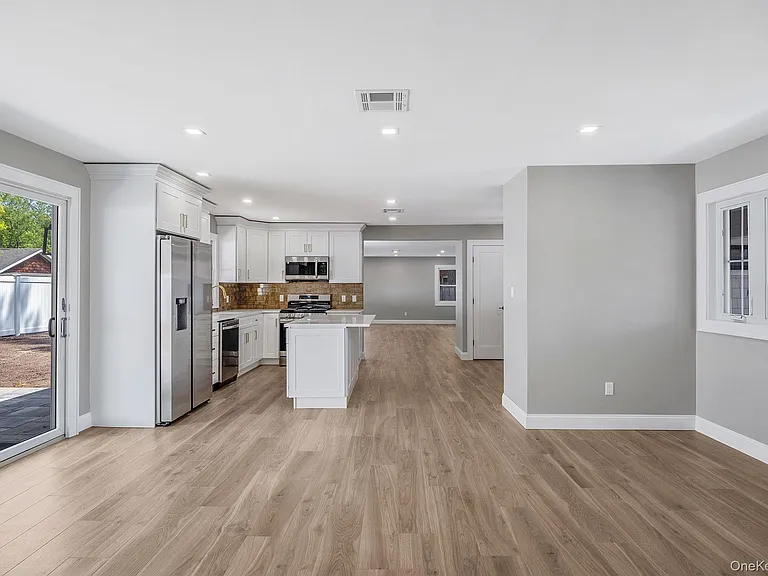 1335 Stony Brook Rd — Photo 17