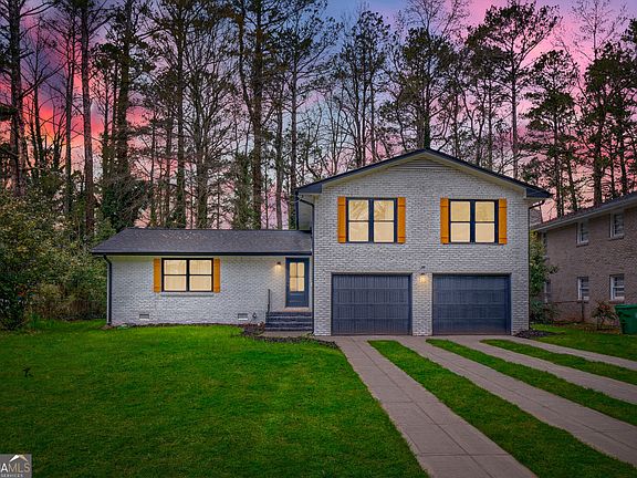 2nd image of 3045 Weslock Cir