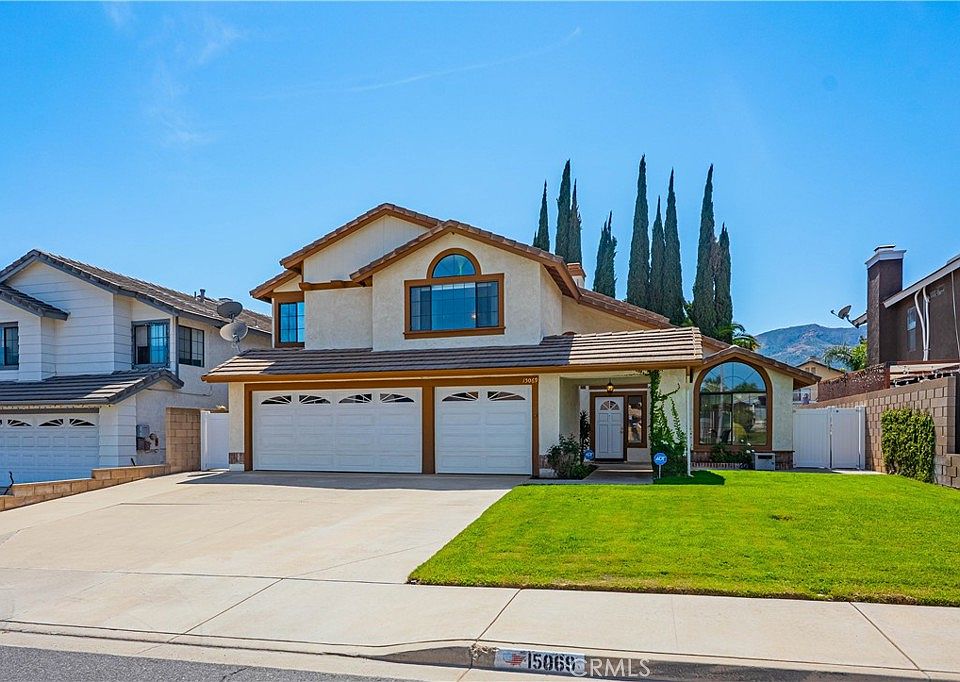 1st image of 15069 Heather Ln