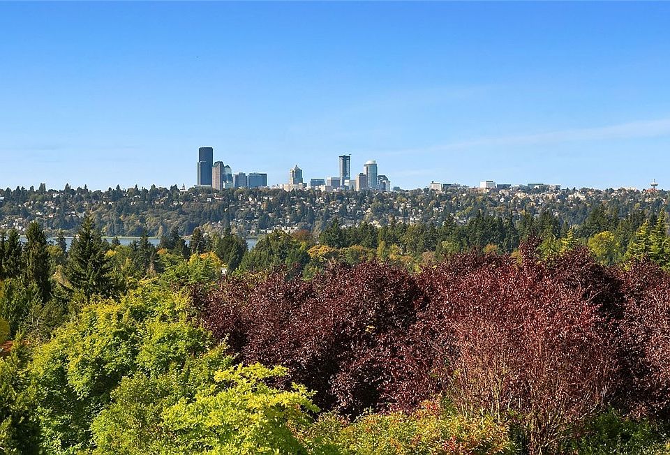 1st image of 1328 92nd Ave NE