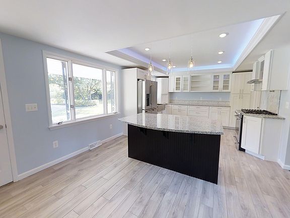 4th image of 32000 Shaker Blvd