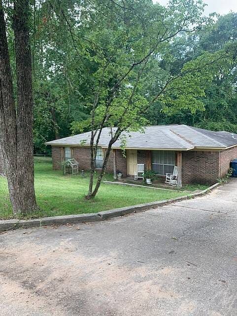 2nd image of 339 Belview Cir