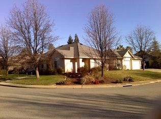 2219 Hope Ln, Redding, CA 96003