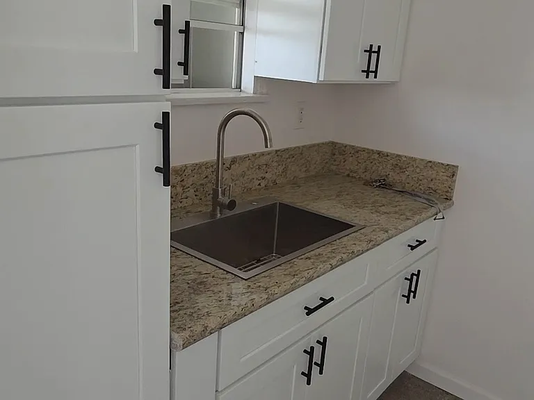 4008 Rockwood St #4008 — Photo 7