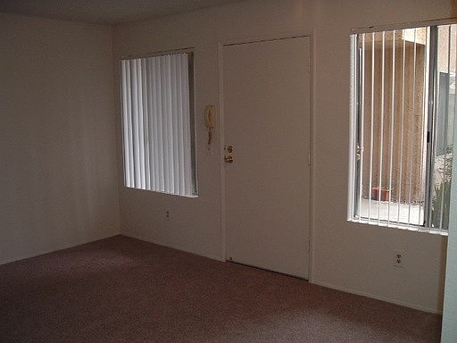 5th image of 4024 32nd St APT 21