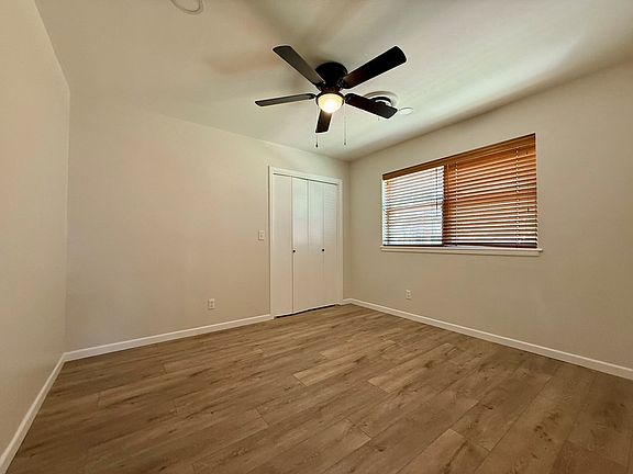 4th image of 4510 W Dengar Ave