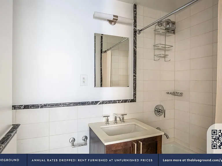 210 W 70th St #415 — Photo 12