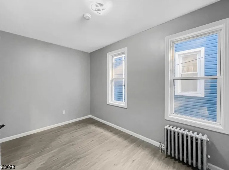 39 Brookdale Ave — Photo 10