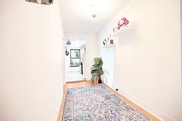 Rented by Urbane Brokerage