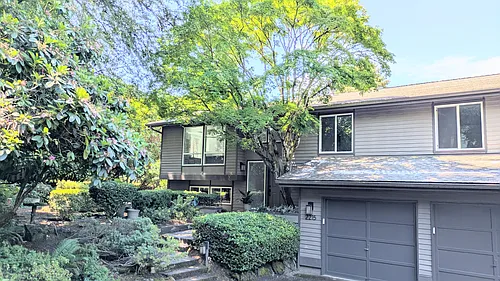 2215 180th Pl NE Photo 1