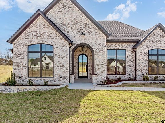 2nd image of 11419 Tucker Cir