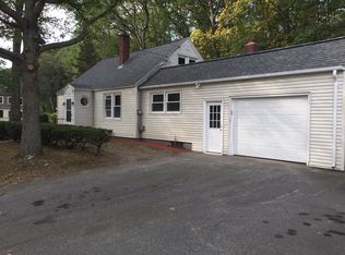390 Lake Ave, Worcester, MA 01604