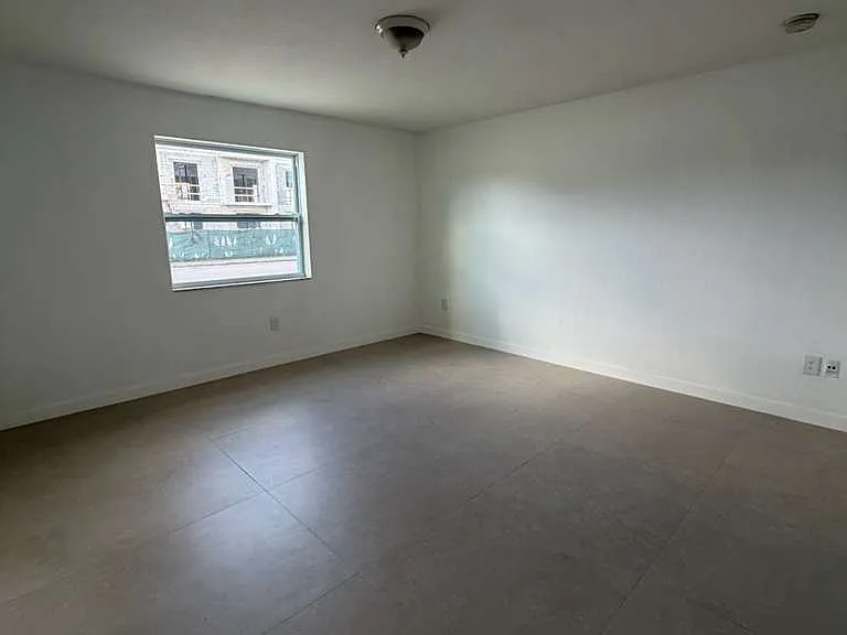 10501 SW 172nd St #10501 — Photo 8