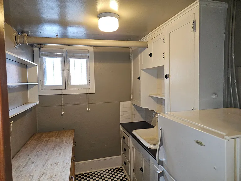 1118 N Pennsylvania St — Photo 2