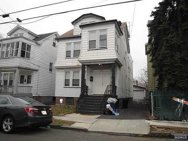 2nd image of 298 Vermont Ave
