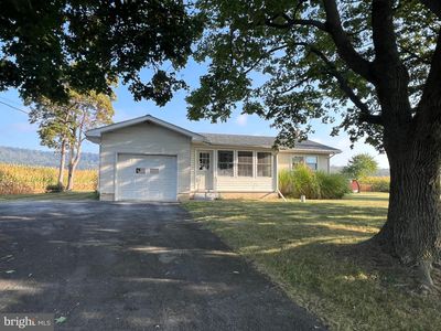 1169 Mountain Dr, Fredericksburg, PA, 17026