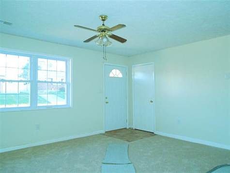 4th image of 1713 Edgelawn Dr