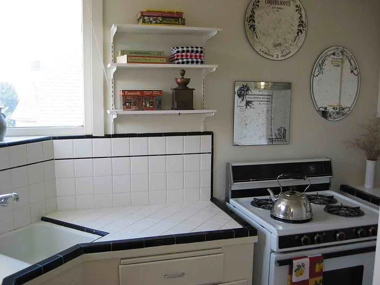 905 Ashbury St #5 — Photo 7