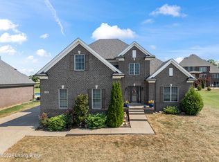 11707 Vista Club Dr, Louisville, KY 40291