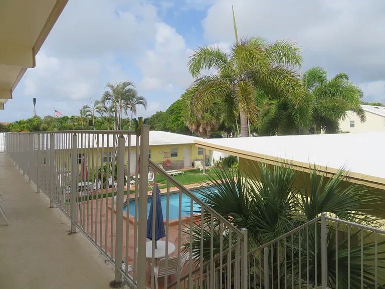 with a nice view to the pool