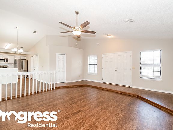 2nd image of 1945 Apopka Dr