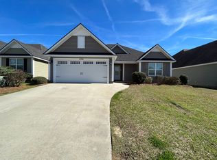 4194 Silver Gln, Hahira, GA 31632