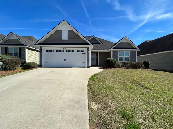 4194 Silver Gln, Hahira, GA 31632