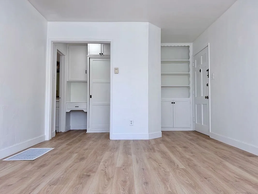 Studio, 1.0 bath, 500 sqft, $1,995 — Photo 4