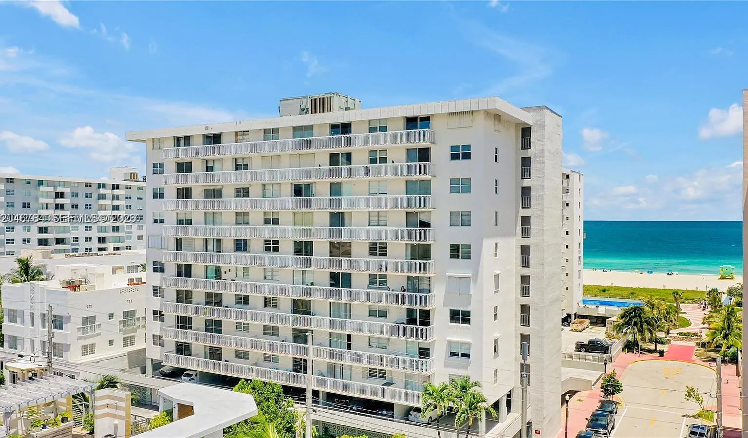The Presidential Condo — Photo 2