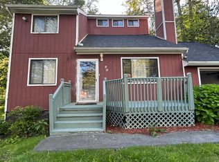709 Edgewood Rd, Tobyhanna, PA 18466