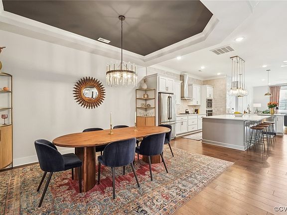 5th image of 2919 Ellwood Ave