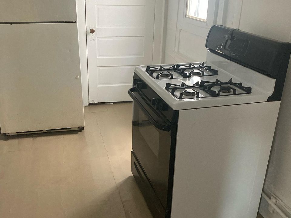 Fridge & Gas Stove