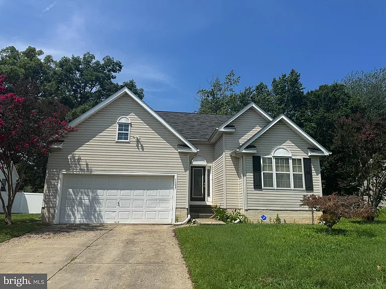 1107 Station Dr — Photo 23