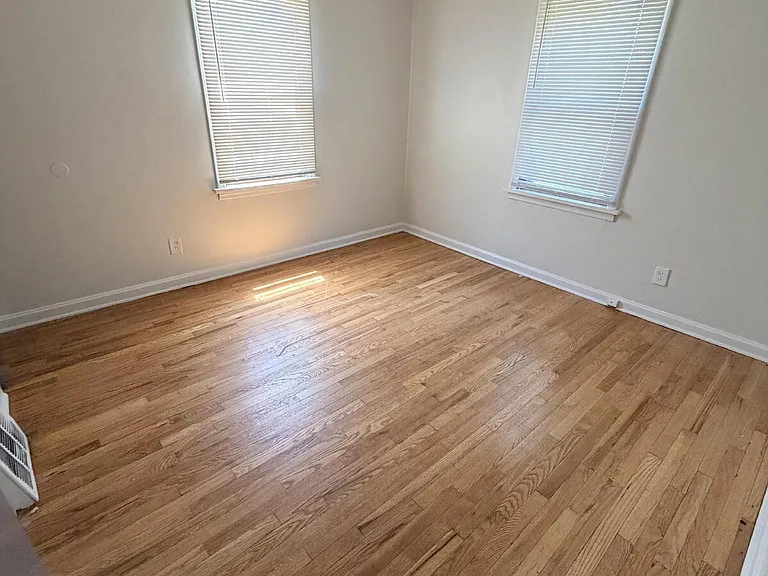 509 Ballman Ave — Photo 13