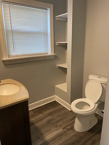 2208 Crittenden Dr #3 Photo 1
