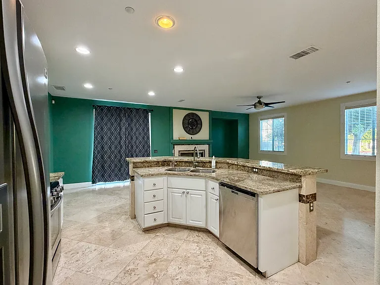 4603 Olsen Ct — Photo 6