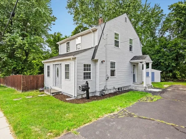 18 County St, Seekonk, MA 02771