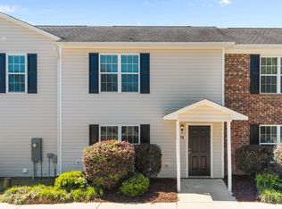 75 Wolf Creek Ln, Lillington, NC 27546