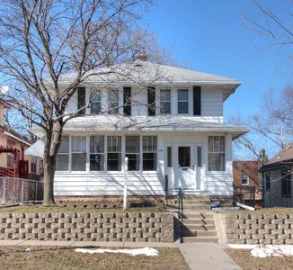 1171 Rose Ave E, Saint Paul, MN, 55106