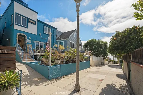 310 30th St Photo 1
