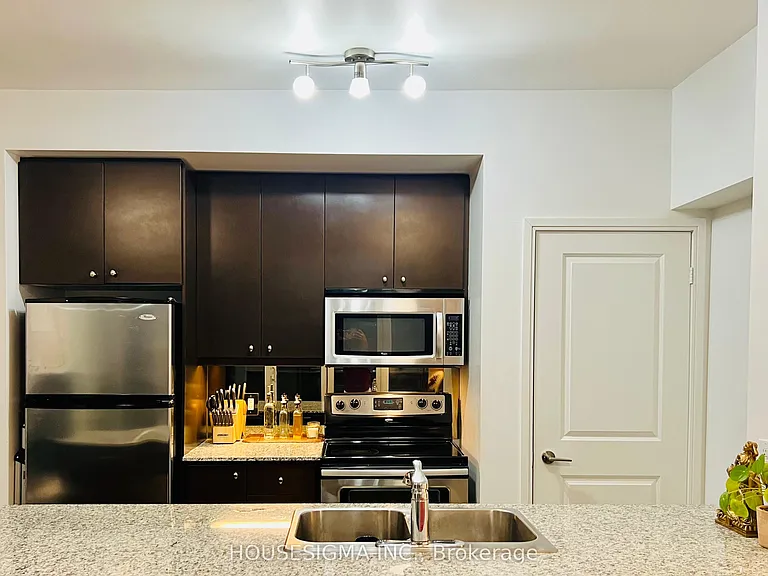 4033 Hurontario St #312 — Photo 8