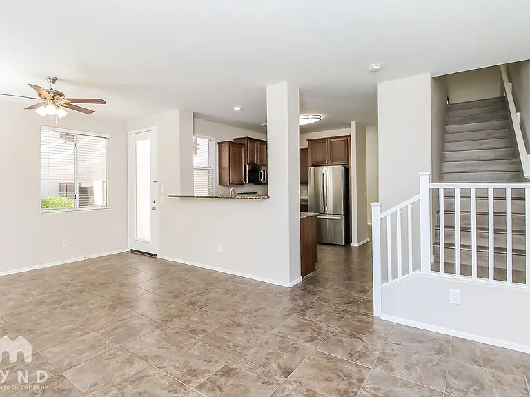 4272 E Vest Ave — Photo 3