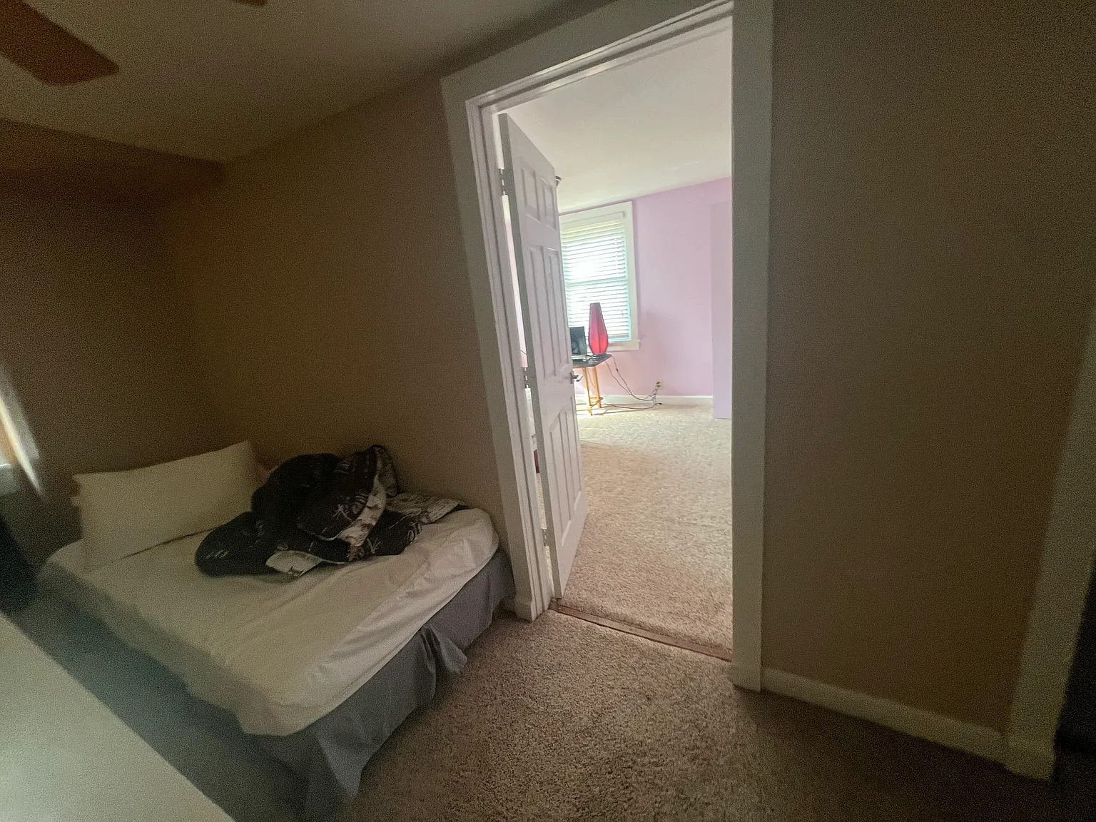 4 bed, 2000 sqft, $2,000 — Photo 2