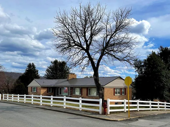 201 Jefferson Ave, Petersburg, WV 26847