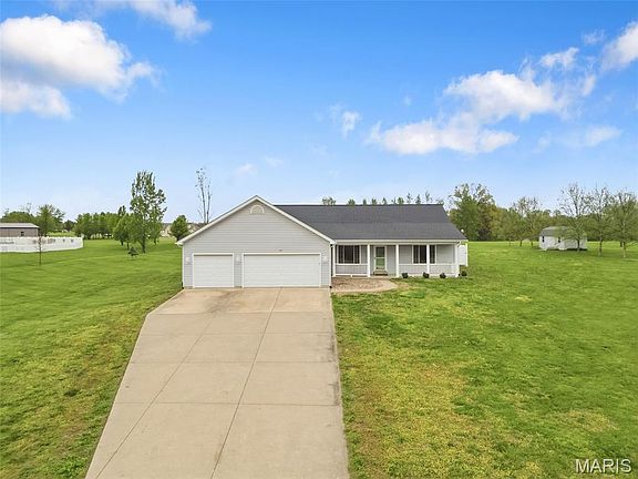 2nd image of 211 High Ridge Valley Ct