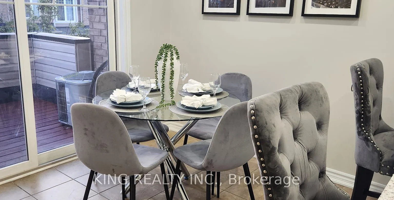 4 bed, $2,900 — Photo 4