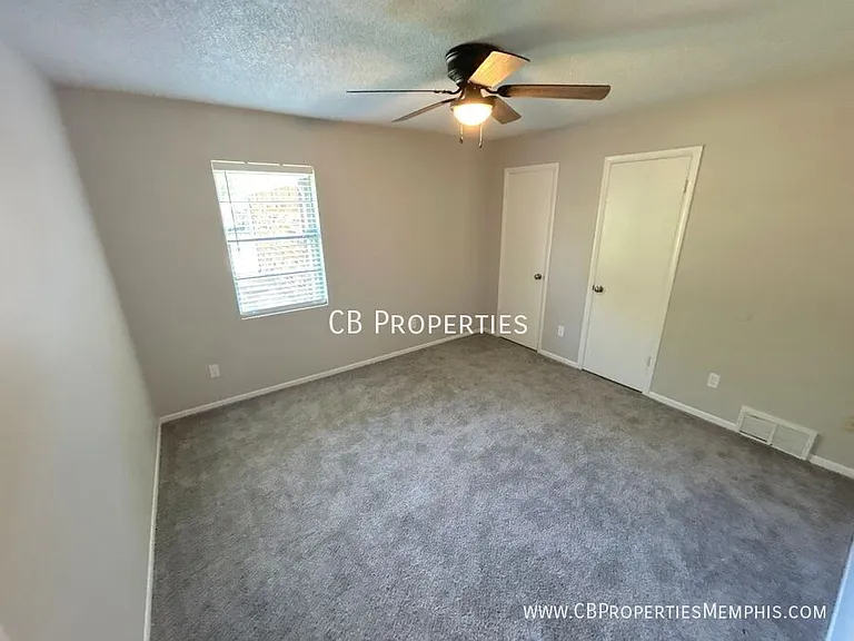 2219 Goldbrier Ln — Photo 5